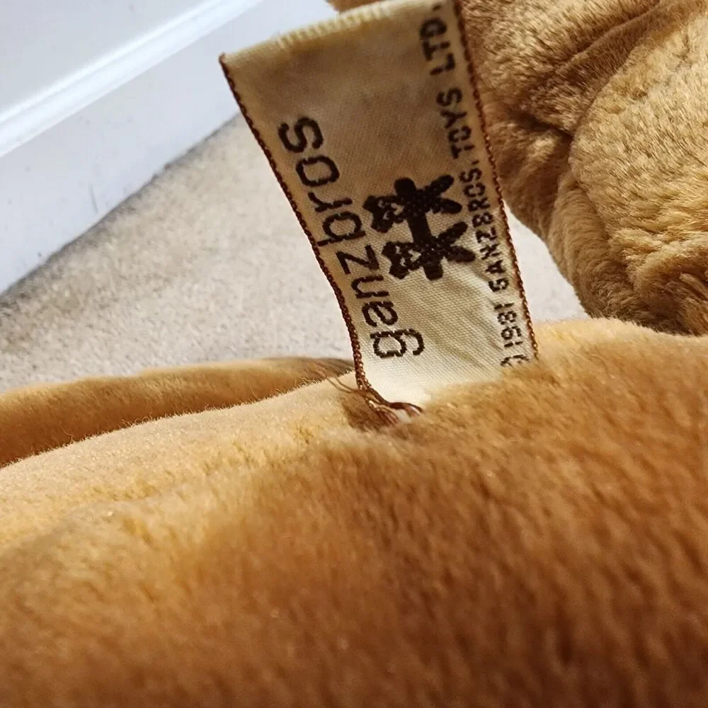Vintage Ganzbros Wrinkles Dog Puppet Jumbo Plush 28